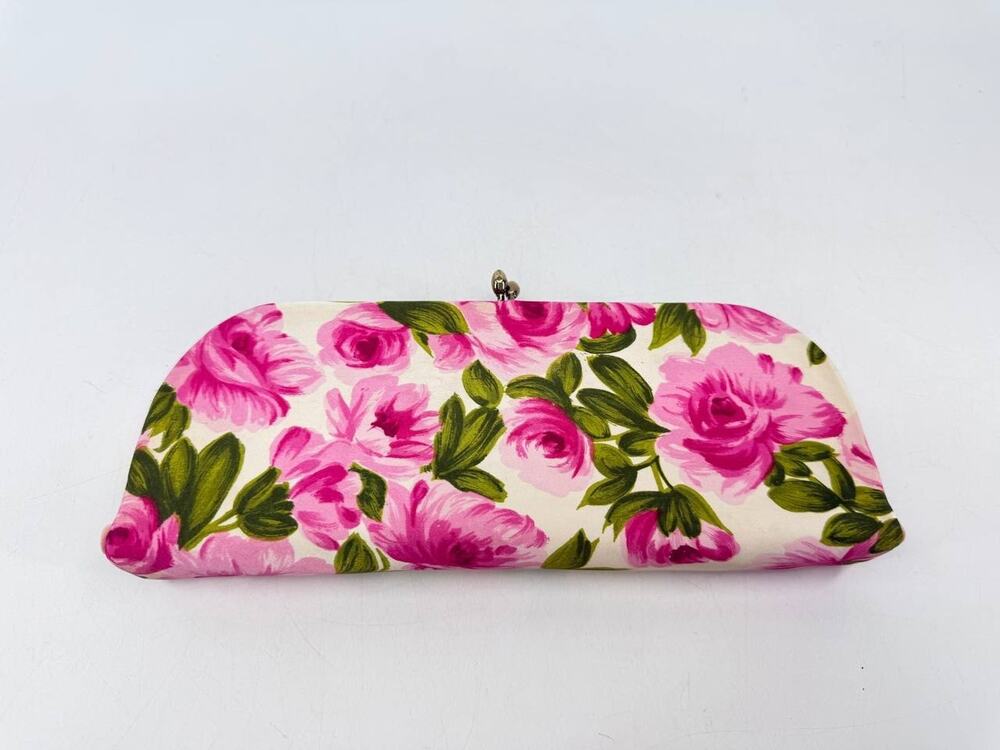 Vintage Celebrity Fitted Floral Sewing Kit Thread Scissors Thimble Case